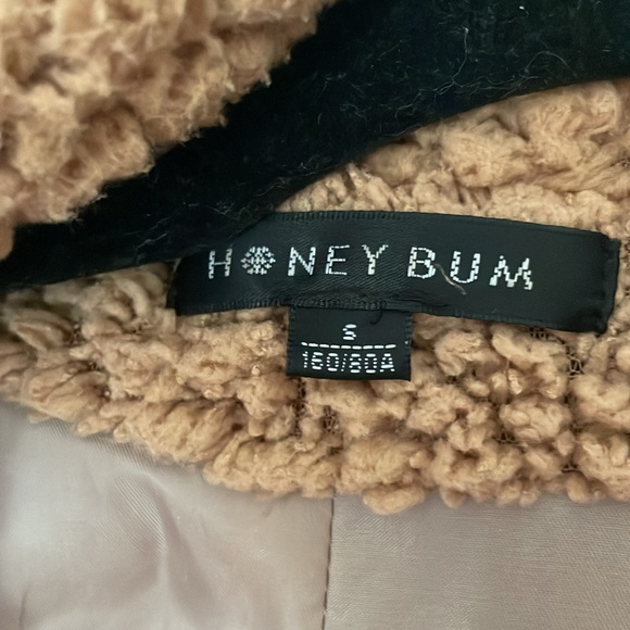 Honey Bum Teddy Jacket - Picture 2 of 2
